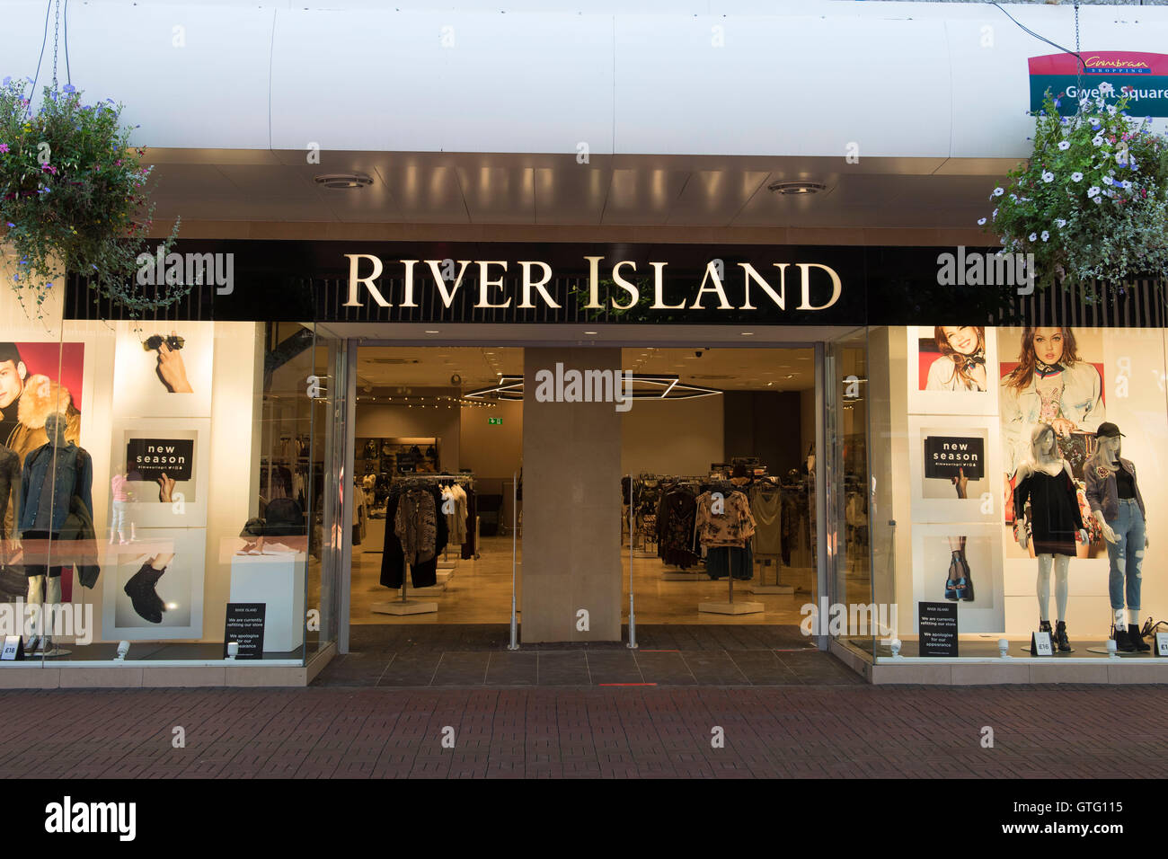 River Island exterior store sign logo in Cwmbran, South Wales Stock Photo -  Alamy