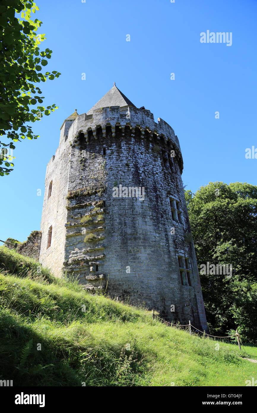 The Round Tower at Forteresse de Largoet, Elven, Morbihan, Brittany ...