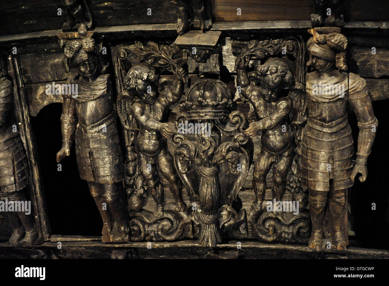 Warship Vasa. Built 1626-1628. Detail of stern. Lions holding the coat of arms of Sweden. Vasa Museum. Stockholm. Sweden. Stock Photo