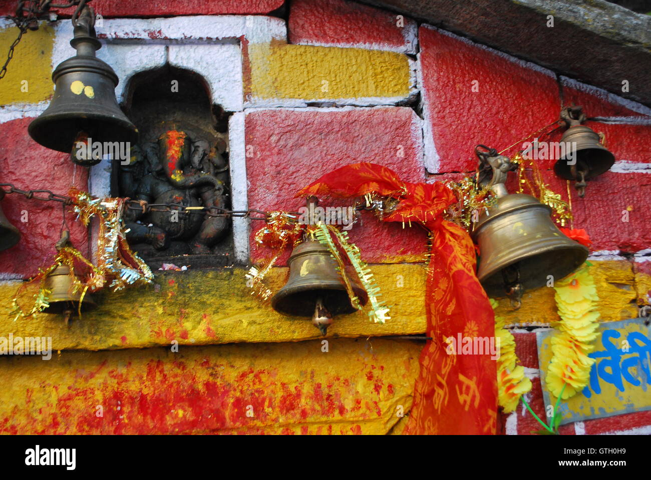 tungnath-is-the-highest-shiva-temple-in-the-world-stock-photo-alamy