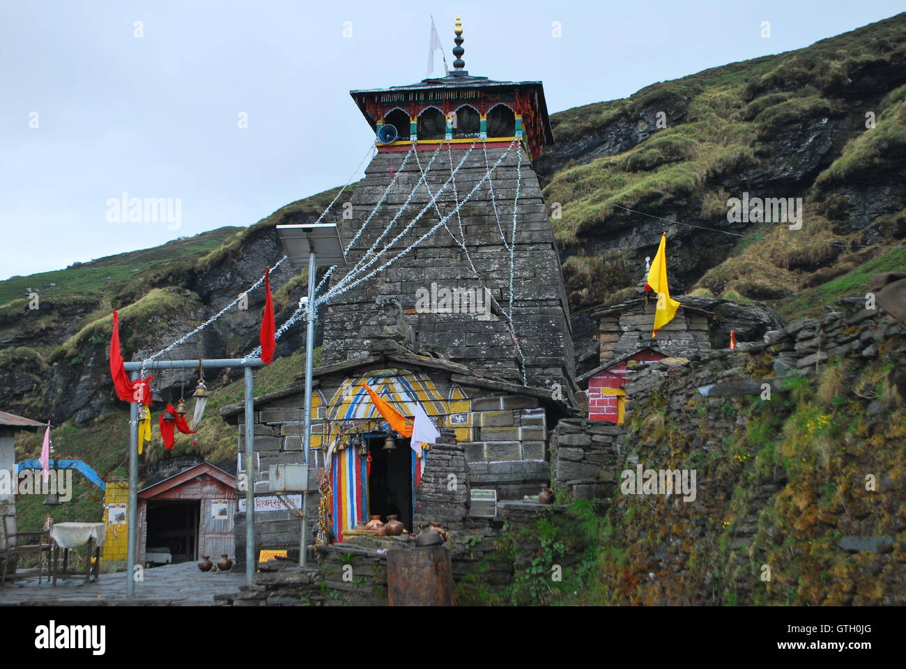tungnath-is-the-highest-shiva-temple-in-the-world-stock-photo