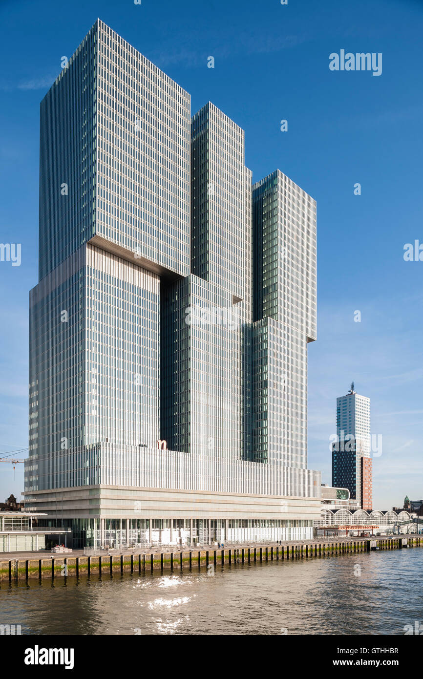 Front elevation view as seen from the brdge. De Rotterdam Vertical City