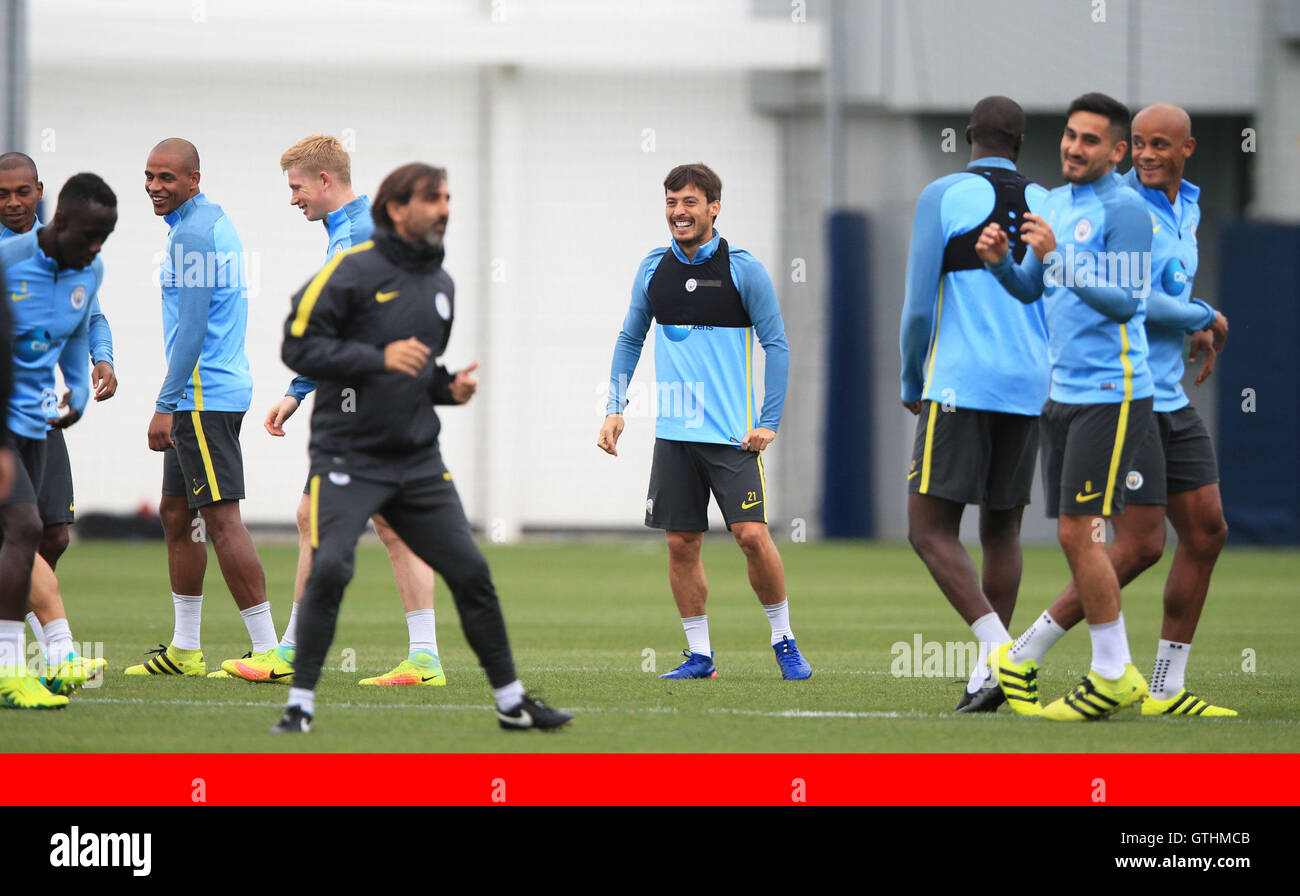 Manchester City FC via Press Association Images MINIMUM FEE 40GBP PER IMAGE - CONTACT PRESS ASSOCIATION IMAGES FOR FURTHER INFORMATION. Manchester City's squad laughing in training Stock Photo