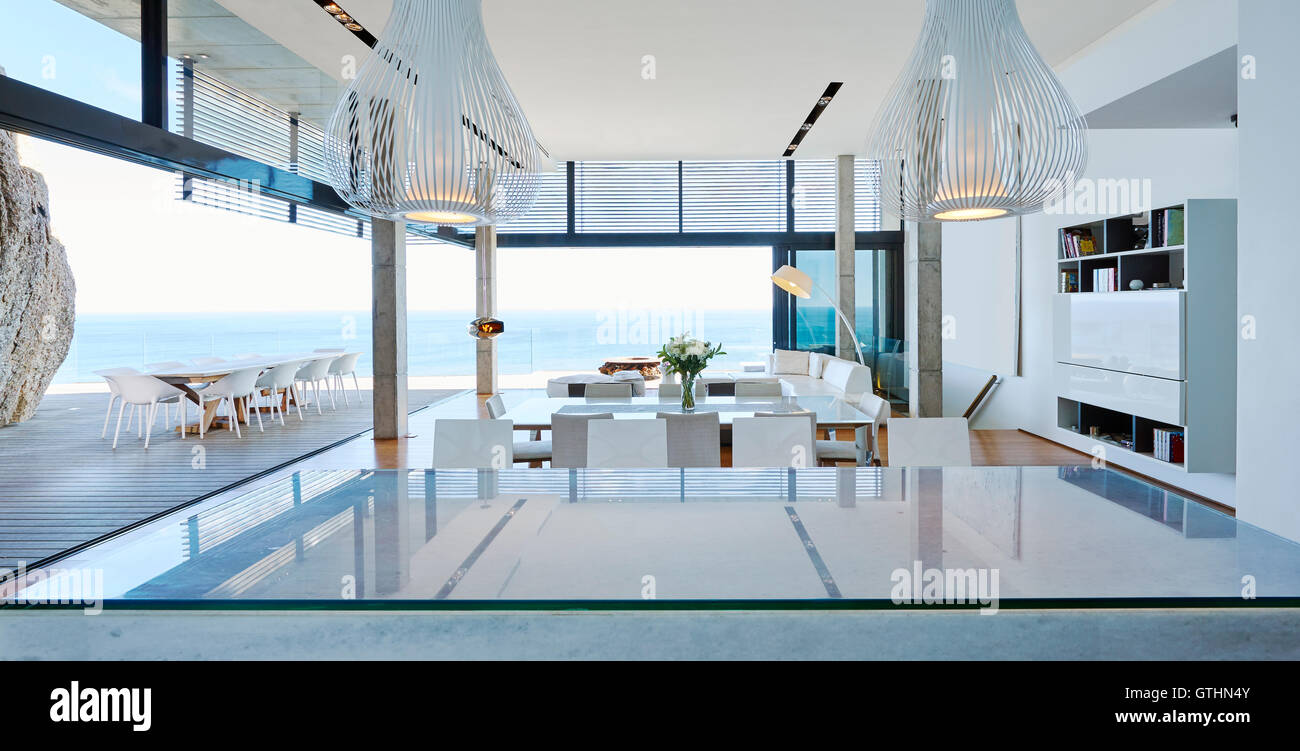 Open Plan Kitchen Breakfast Bar Stock Photos Open Plan