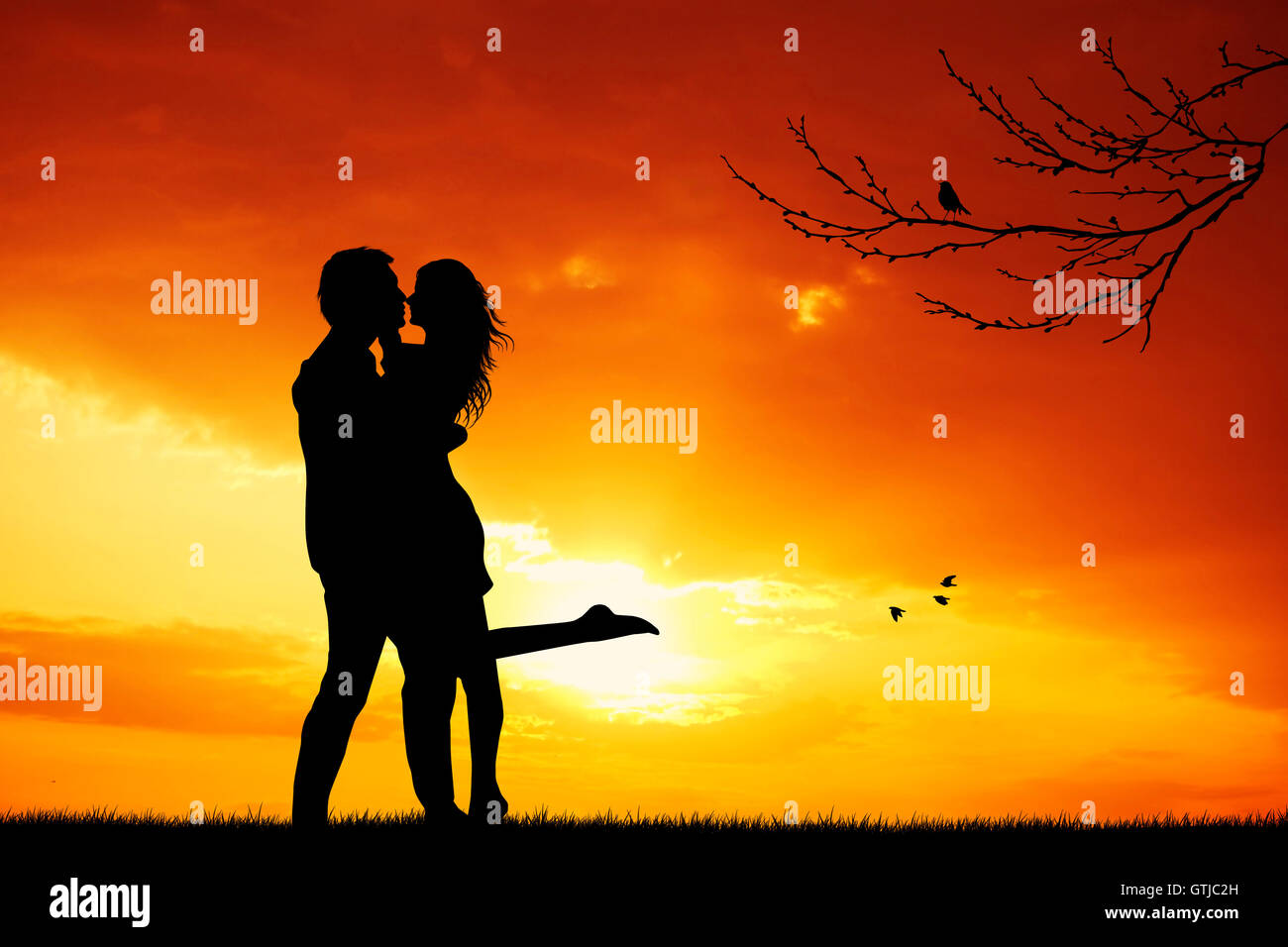 Couple kissing silhouette lake hi-res stock photography and images - Alamy