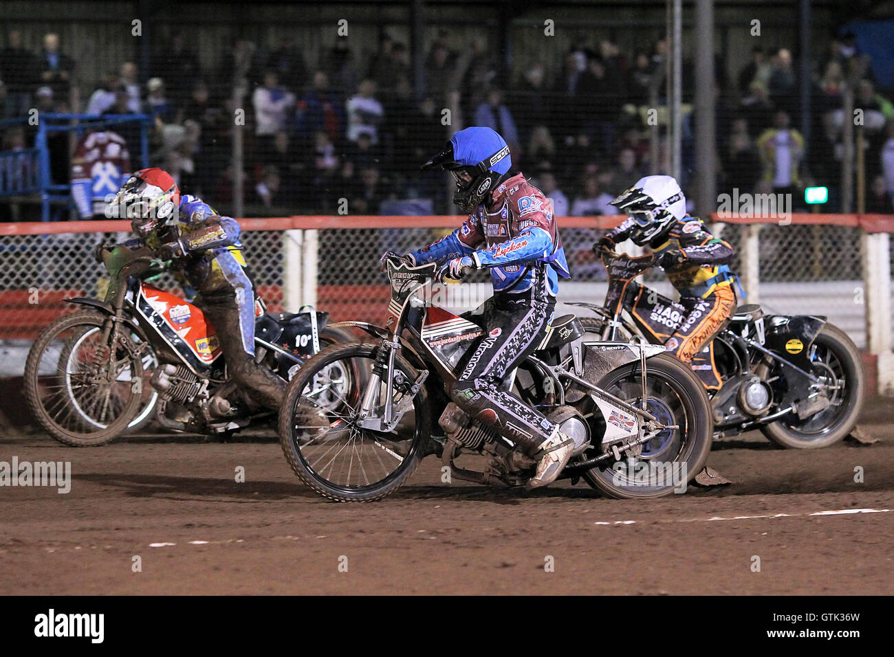 New Lakeside signing Adam Ellis (blue) in riding action - Lakeside Young Hammers Eastbourne Eaglets - Anglian Junior League Speedway at Arena Essex Raceway, Purfleet - 28/09/12 Stock Photo