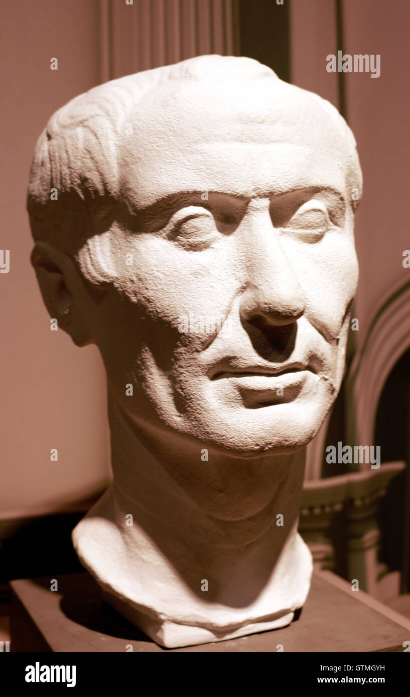 Skulptur: Gaius Julius Caesar, Humboldt Universitaet, Berlin. Stock Photo
