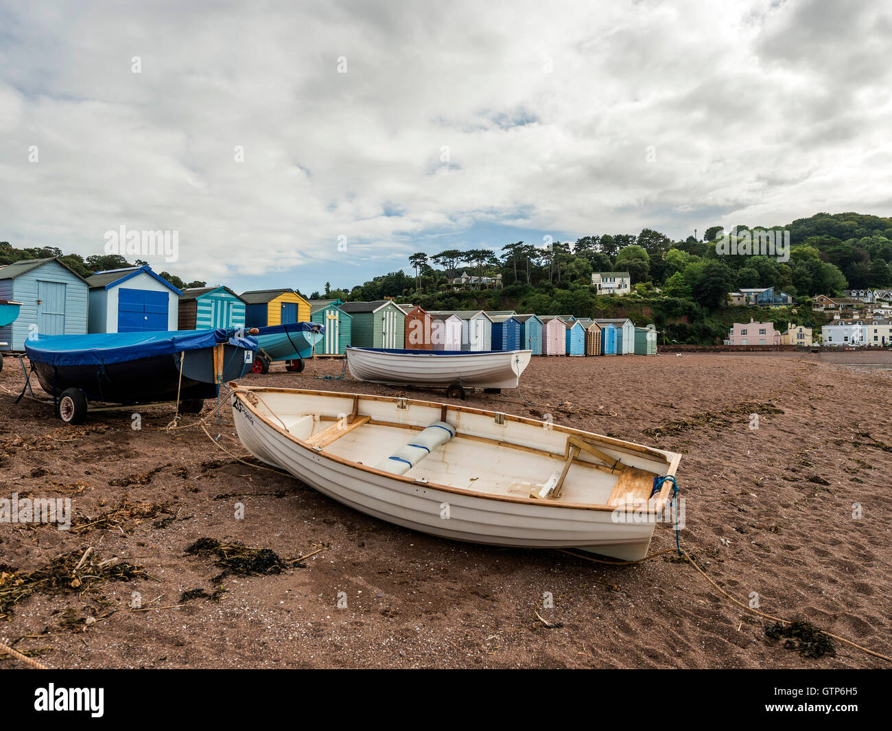 Landscape depicting the seashore along the River Teign at Teignmouth, with views of Shaldon beach and Shaldon in the background Stock Photo