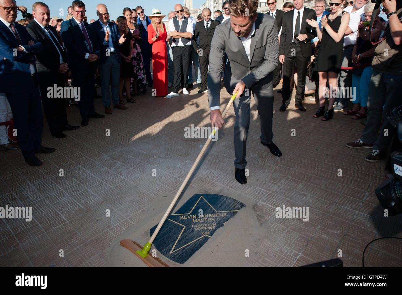 Ostend, Belgium. 09th Sep, 2016. Kevin Janssens reveals his star at the boulevard in Ostend for the start of the film festival in Ostend, Belgium. Credit:  Frederik Sadones/Pacific Press/Alamy Live News Stock Photo
