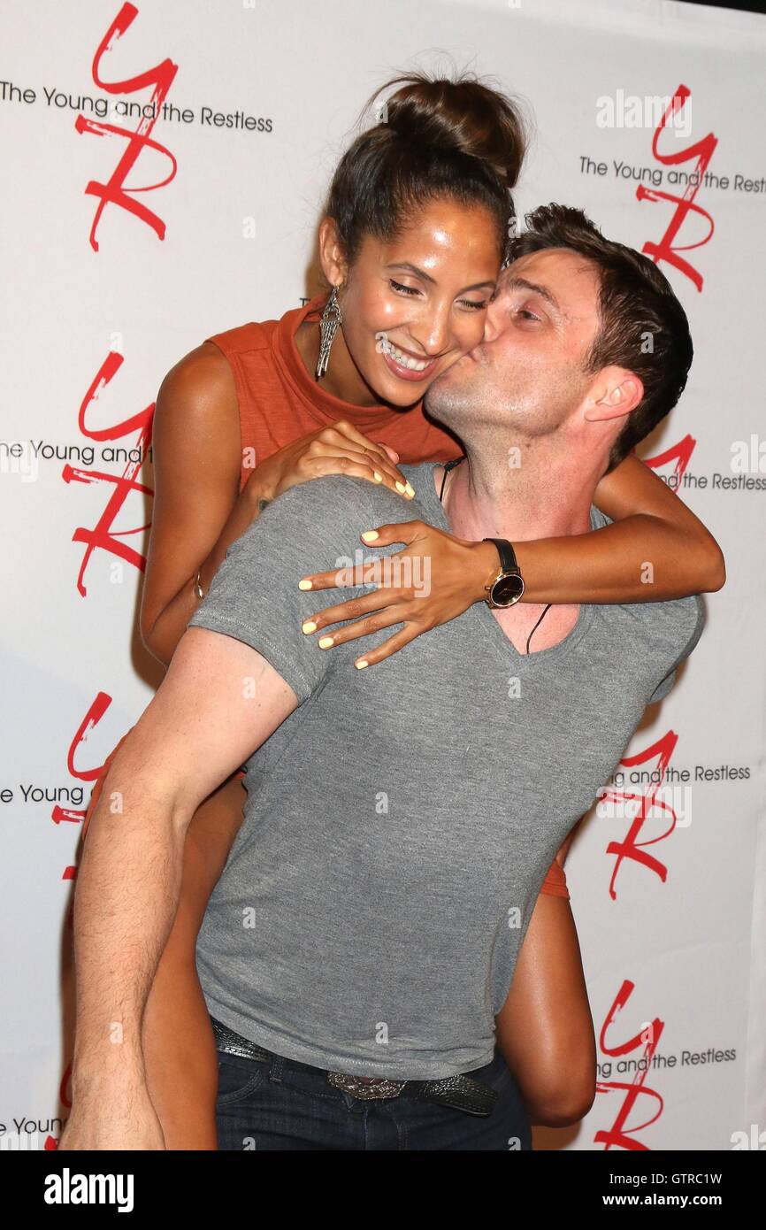 Los Angeles, CA, USA. 8th Sep, 2016. Christel Khalil, Daniel Goddard at arrivals for THE YOUNG AND THE RESTLESS 11,000th Episode Celebration, CBS Television City, Los Angeles, CA September 8, 2016. © Priscilla Grant/Everett Collection/Alamy Live News Stock Photo