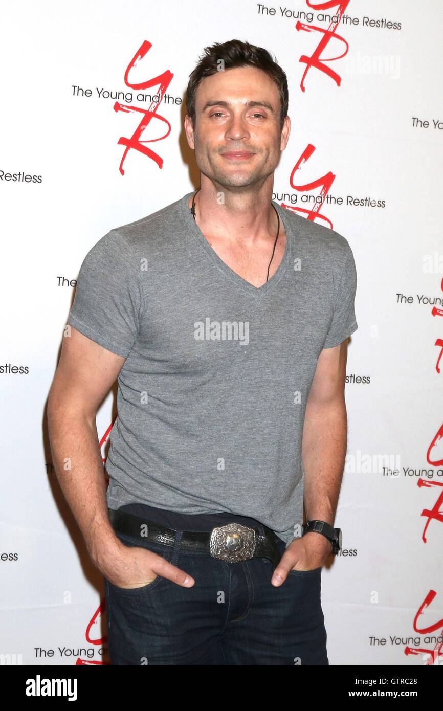 Daniel Goddard at arrivals for THE YOUNG AND THE RESTLESS 11,000th