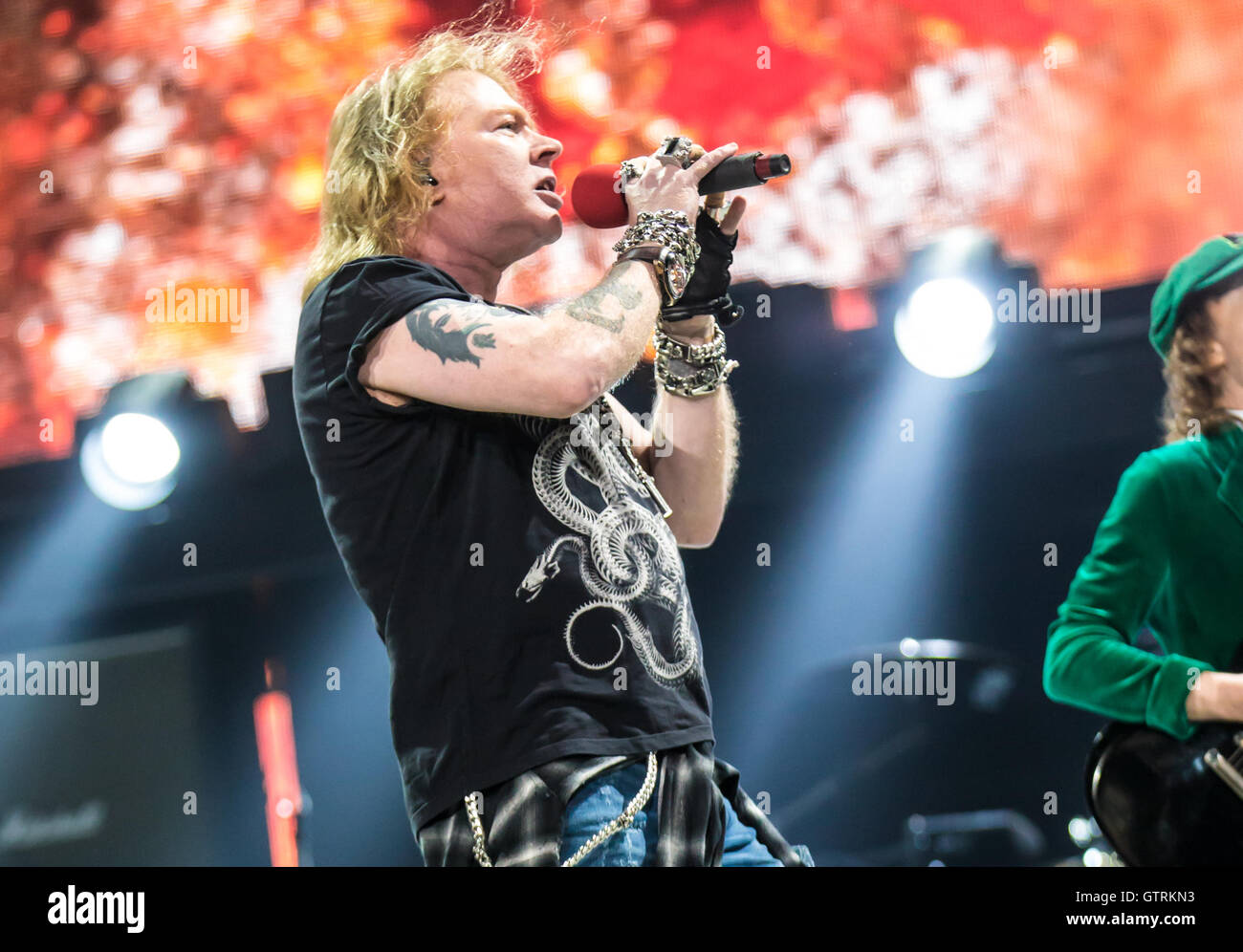 Auburn Hills, Michigan, USA. 9th Sep, 2016. AXL ROSE of AC/DC ...