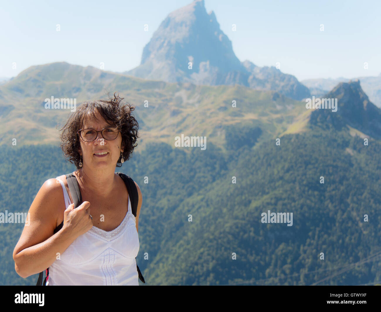 Woman hiker in pyrenees hi-res stock photography and images - Alamy