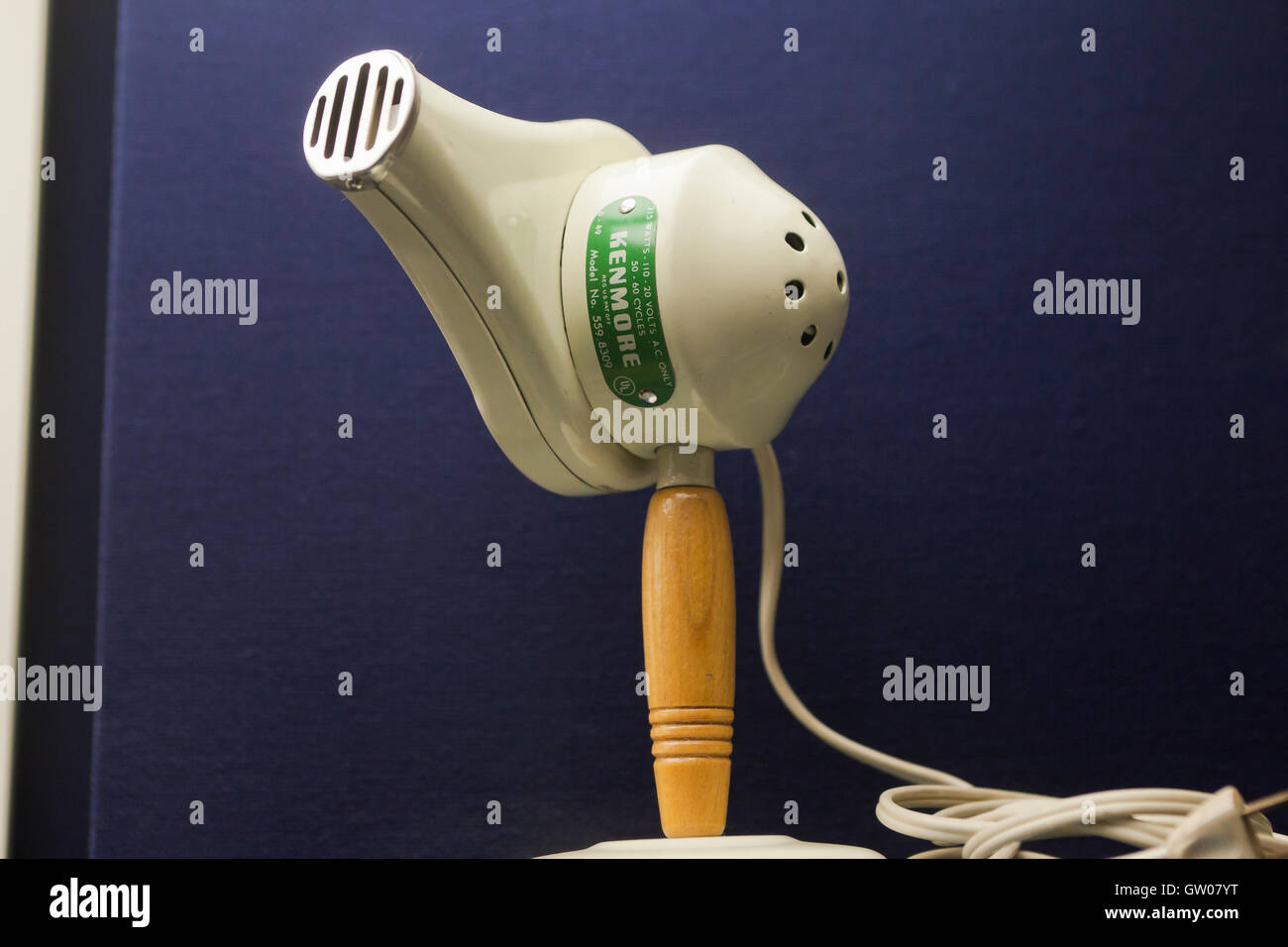 Hair dryer hi-res stock photography and images - Alamy