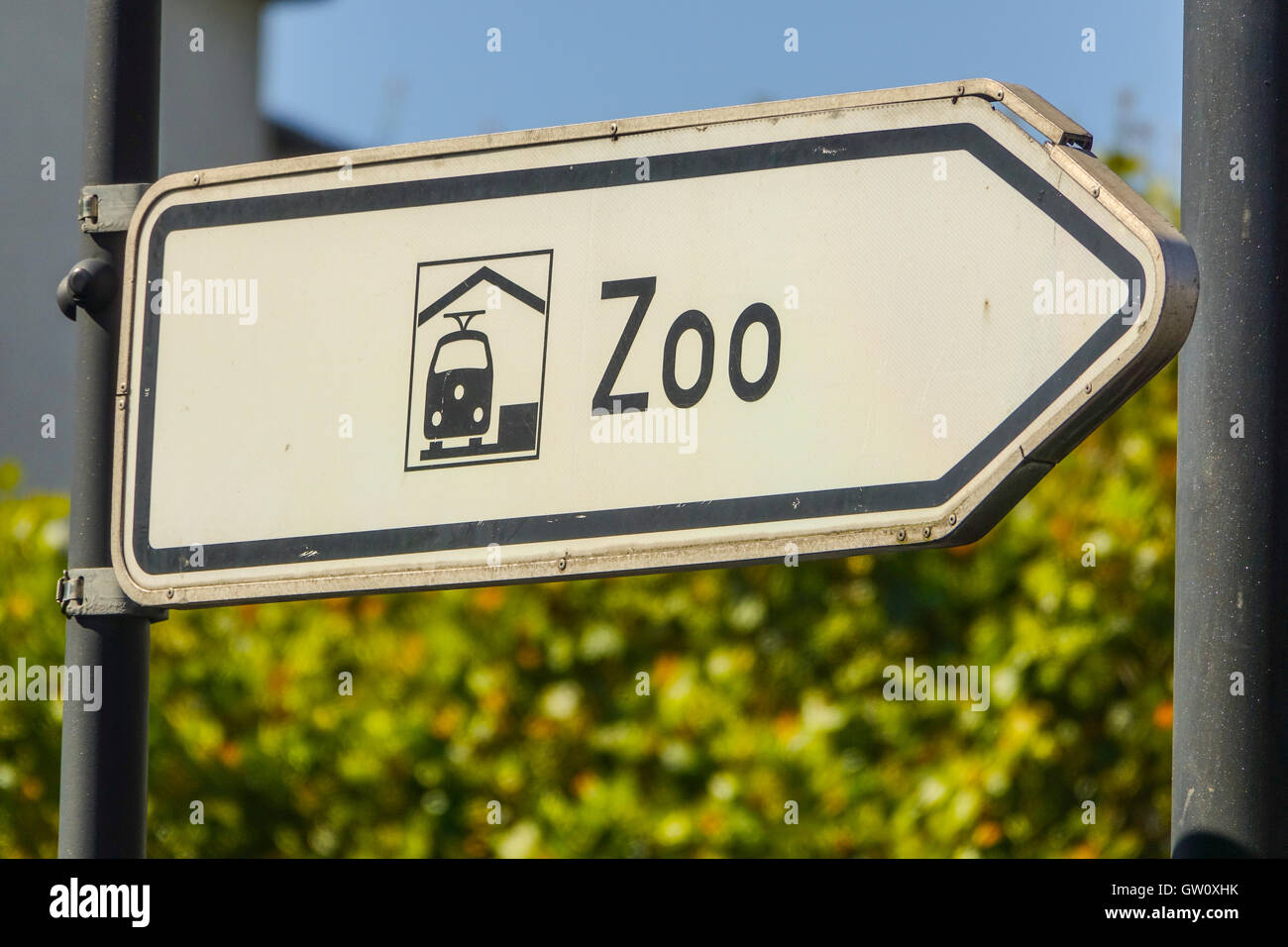 Direction sign to Bahnhof Zoo Train station Stock Photo