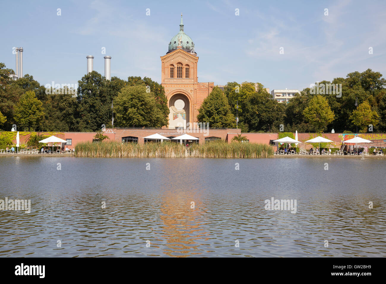 Engelbecken with Cafe am Engelbecken and Michaelkirche, Luisenstadt Canal, Kreuzberg, Berlin, Germany Stock Photo