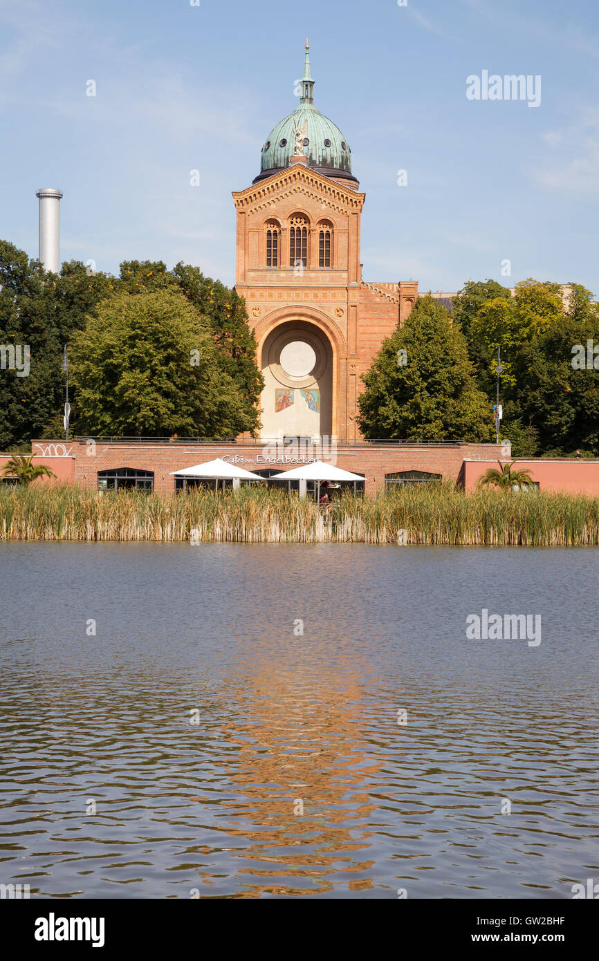 Engelbecken with Cafe am Engelbecken and Michaelkirche, Luisenstadt Canal, Kreuzberg, Berlin, Germany Stock Photo