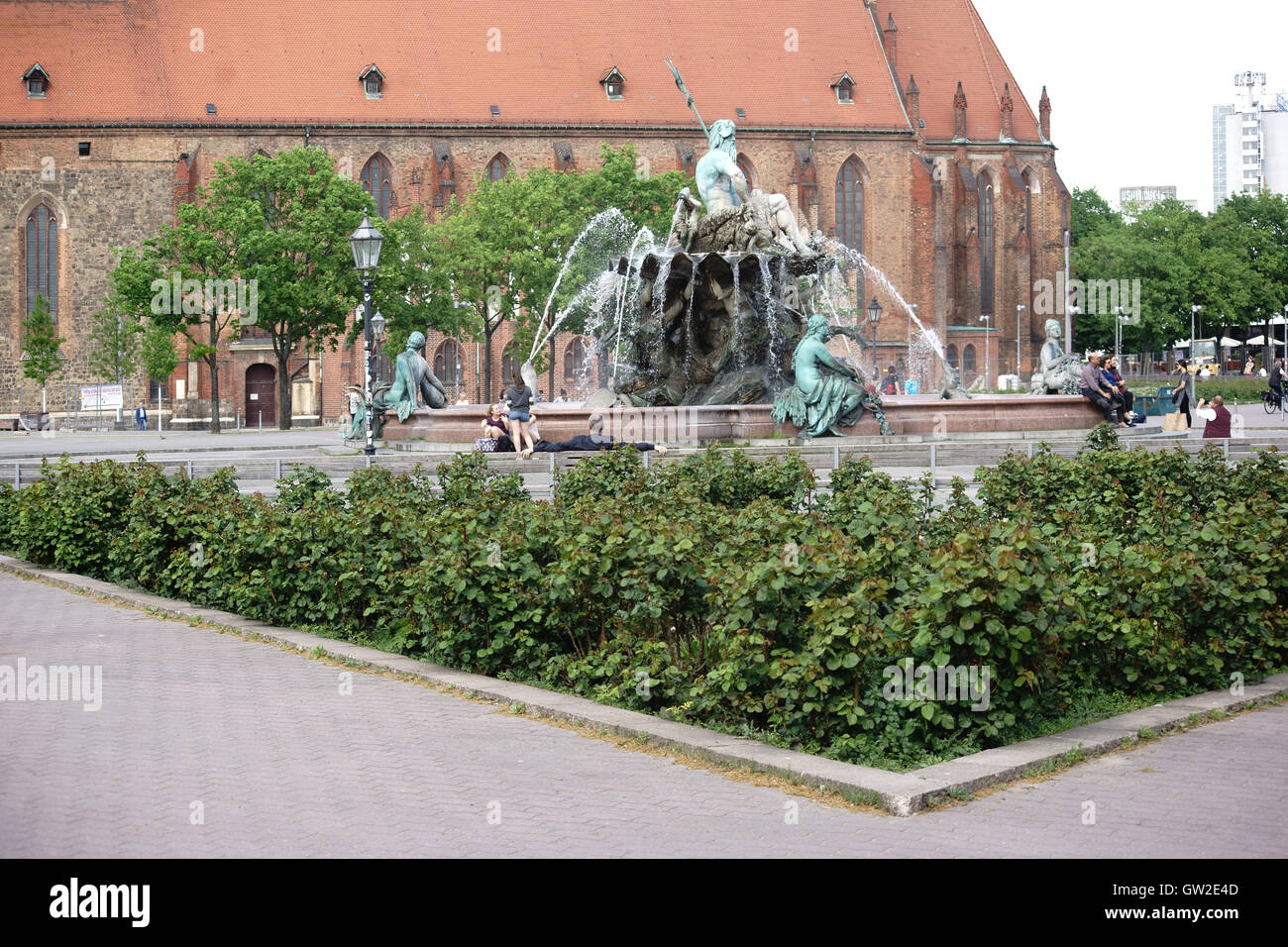 Neptune Fountain Berlin Stock Photo Alamy