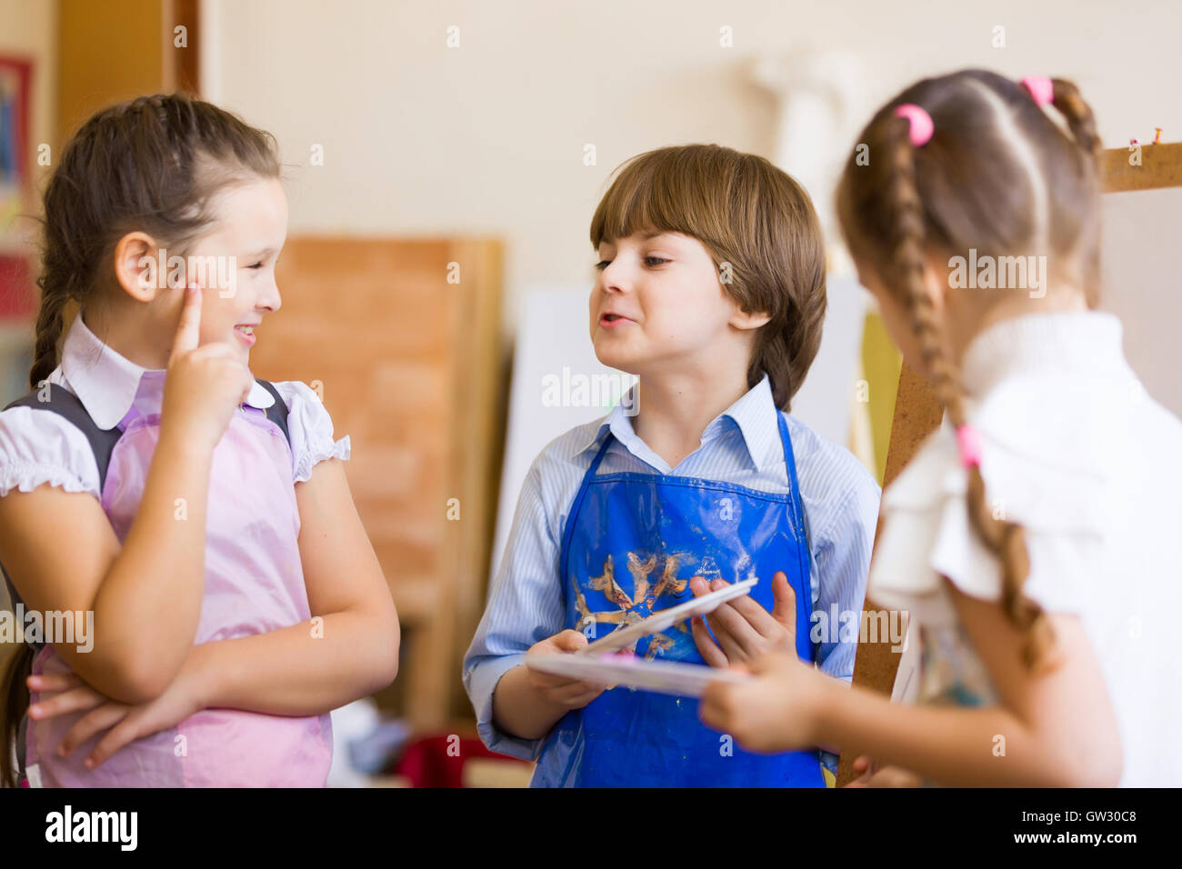 Children drawing and painting Stock Photo - Alamy