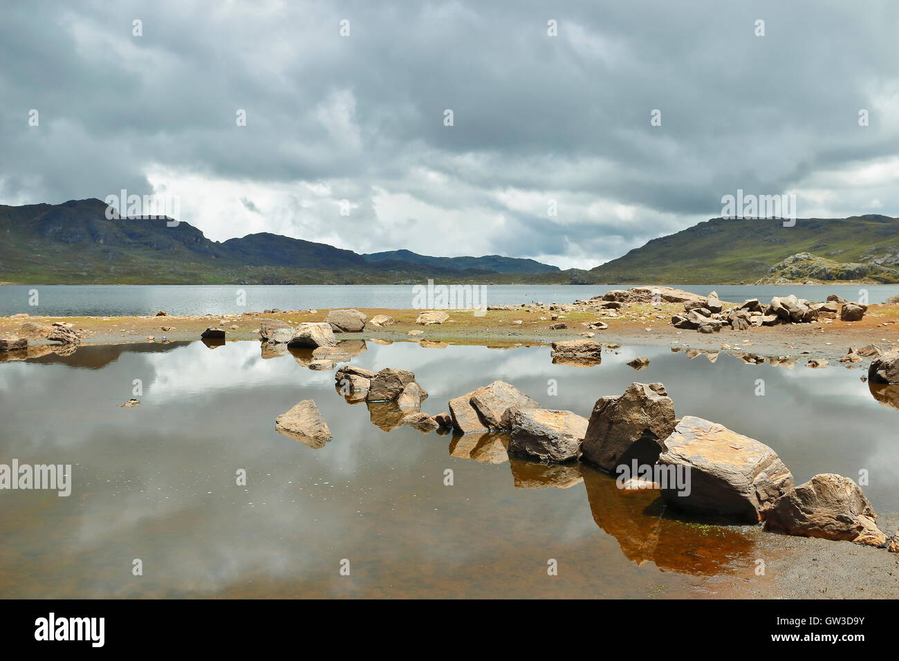 Laguna ubicada en los cerros de Acopalca Stock Photo Alamy