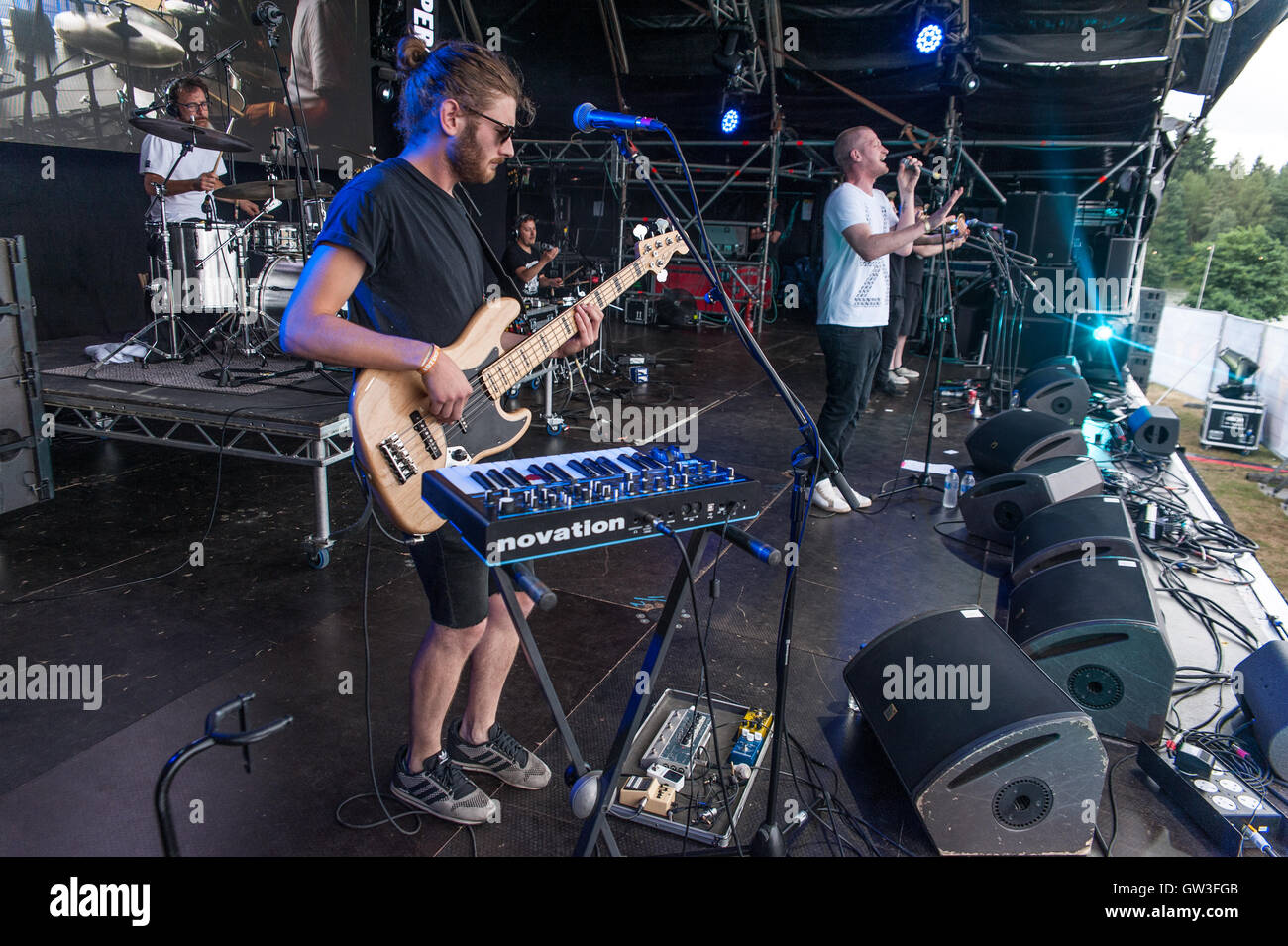 Lazy Habits play "The Lakeside Stage" Camper Calling, Ragley Hall ...