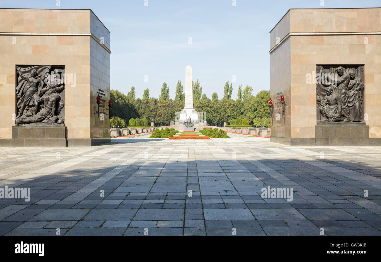 Soviet War Memorial, Schönholzer Heide, Pankow, Berlin, Germany Stock Photo