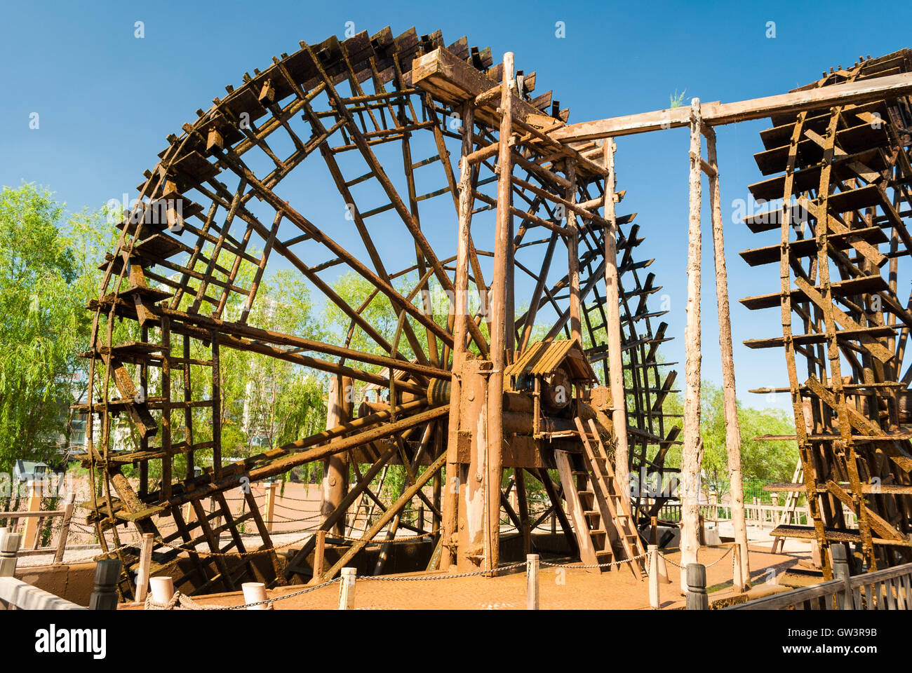 Traditional wooden waterwheel in Lanzhou (China) Stock Photo