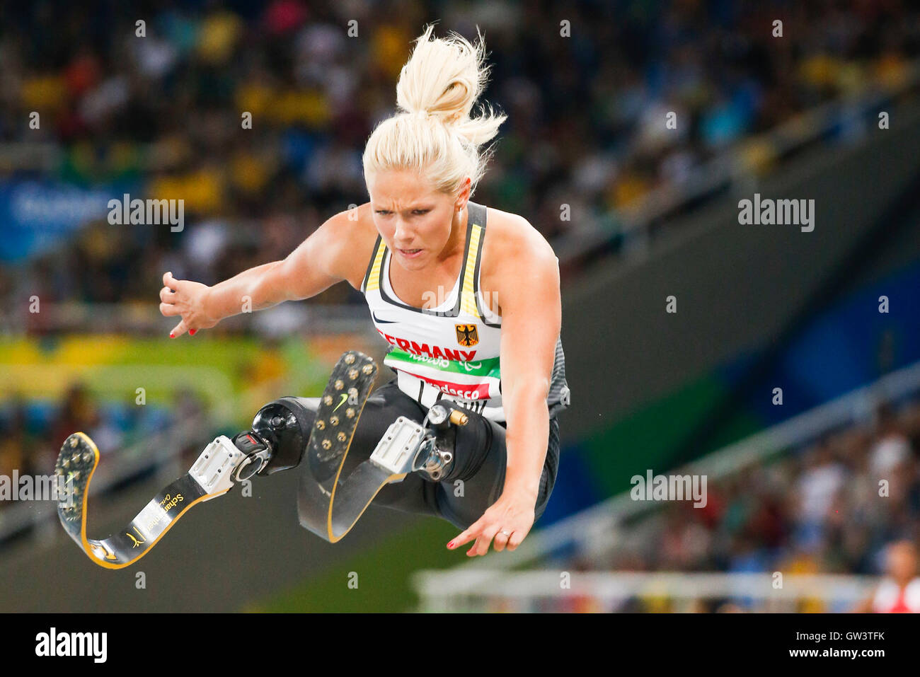 Rio De Janeiro, Brazil. 10th Sep, 2016. Paralympic Games Rio 2016 - Women's long Jump - T42 Vanessa Low (GER) competes in the women's long jump final at Stadio Olimpico João Havelange in Rio de Janeiro, Brazil. Credit:  Mauro Ujetto/Pacific Press/Alamy Live News Stock Photo