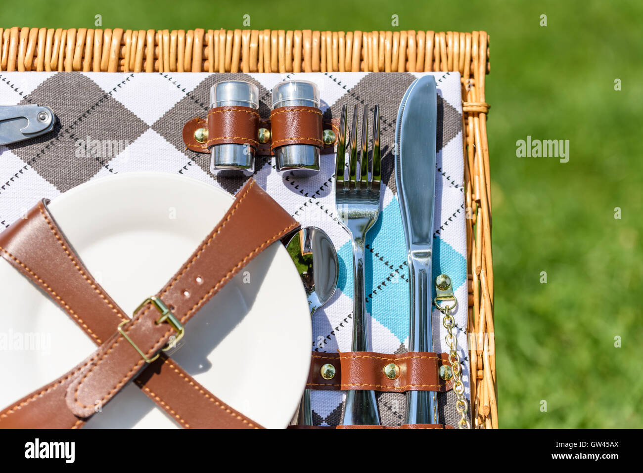 Opened Picnic Basket With Cutlery Stock Photo Alamy