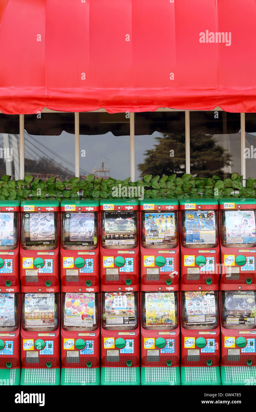 Japanese gachagacha or capsule machine Stock Photo - Alamy