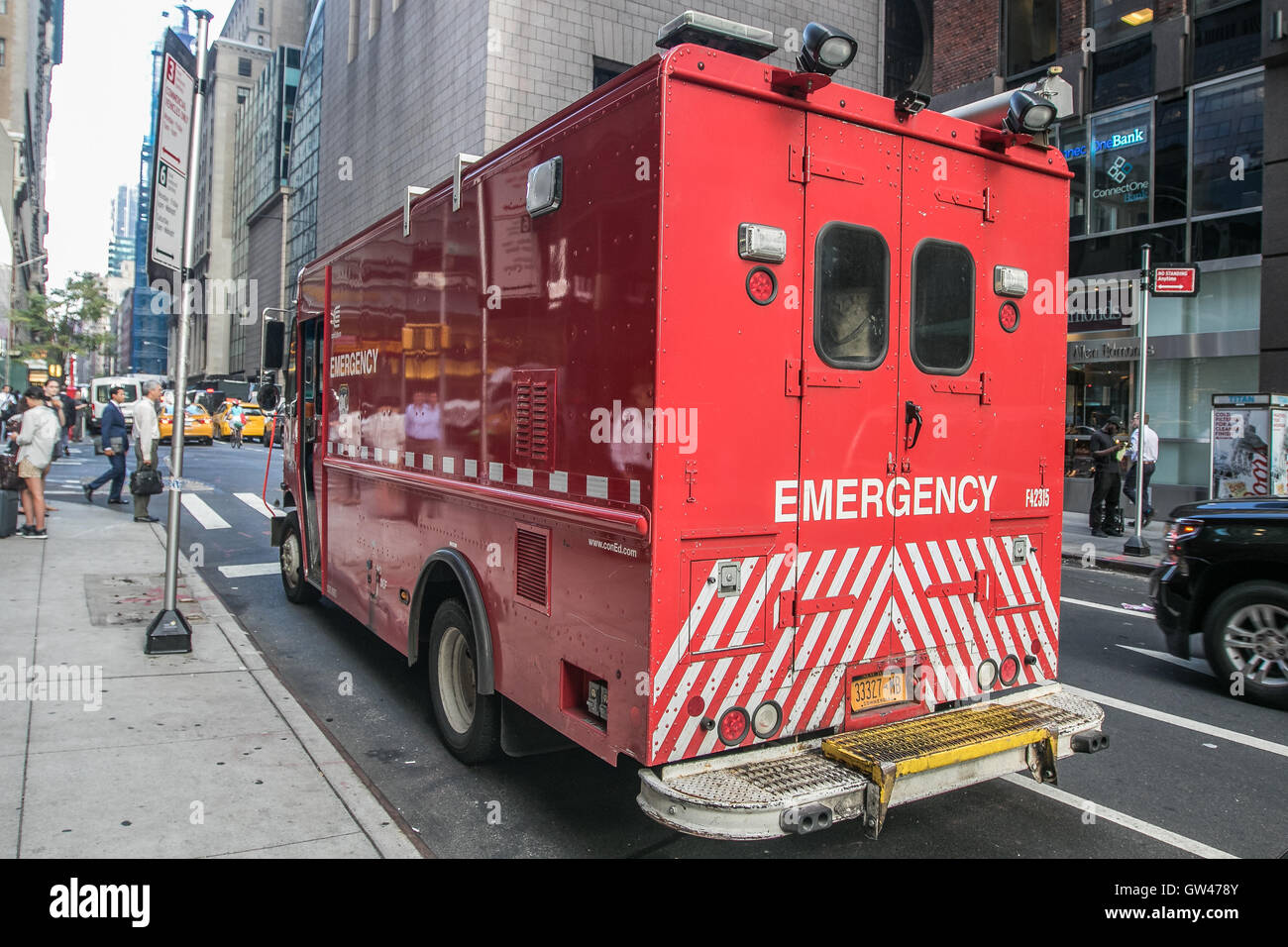 Emergency vehicle repair hires stock photography and images Alamy