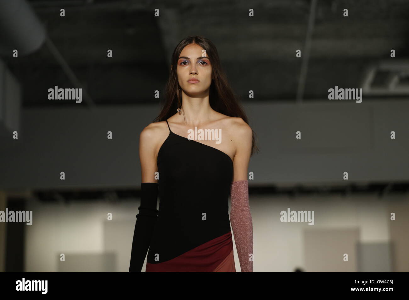 New York, USA September 10, 2016. Models walk during the Jill Stuart show during New York Fashion Week in New York City, USA. Credit:  Michael Ip/Alamy Live News Stock Photo