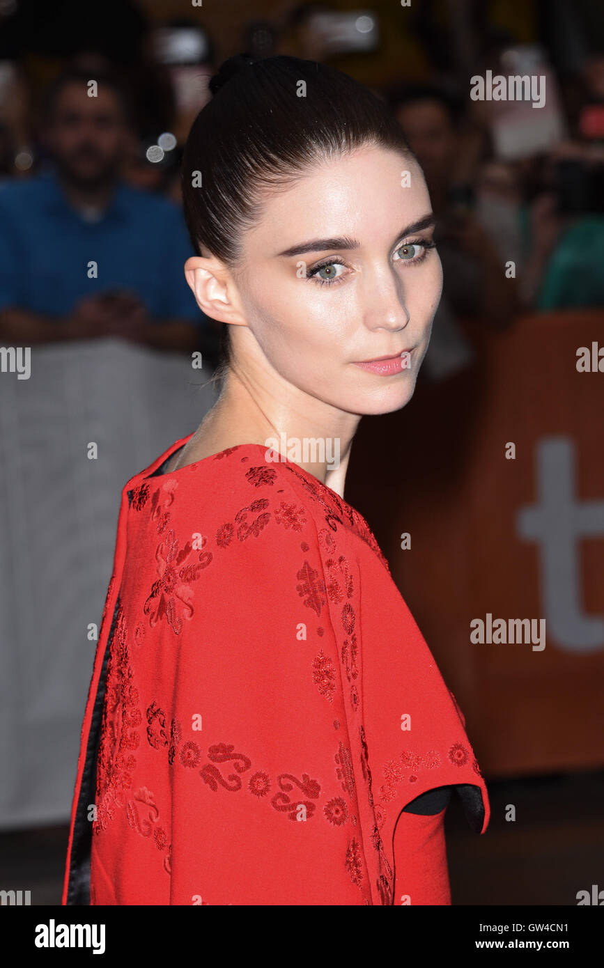 Rooney Mara High Resolution Stock Photography And Images Alamy