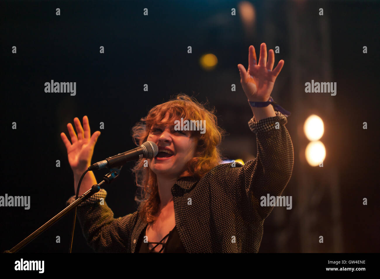 Talia Cohen,  singer with Moth Trap,  performing on the NTS Stage at the OnBlackheath Music Festival 2016 Stock Photo