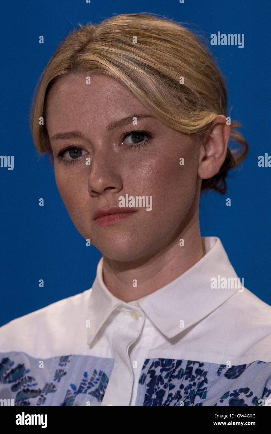 Valorie Curry Stock Photos & Valorie Curry Stock Images Page 2 Alamy