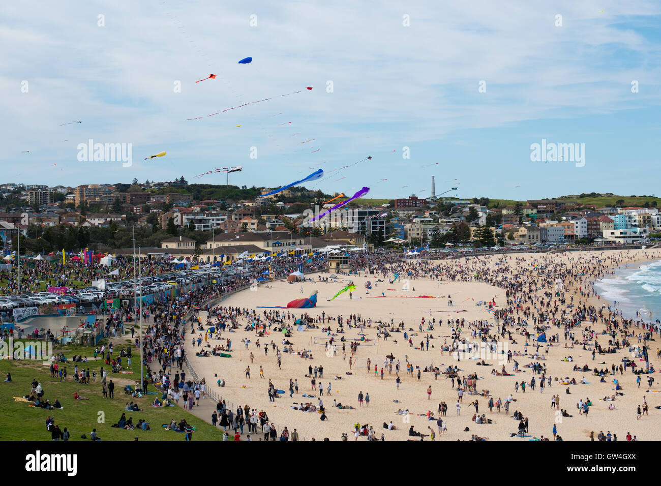 Sydney, Australia. 11th September 2016. Festival of the Winds Australia's Largest Kite flying festival held at Bondi Beach in Sydney. Credit:  mjmediabox / Alamy Live News Stock Photo