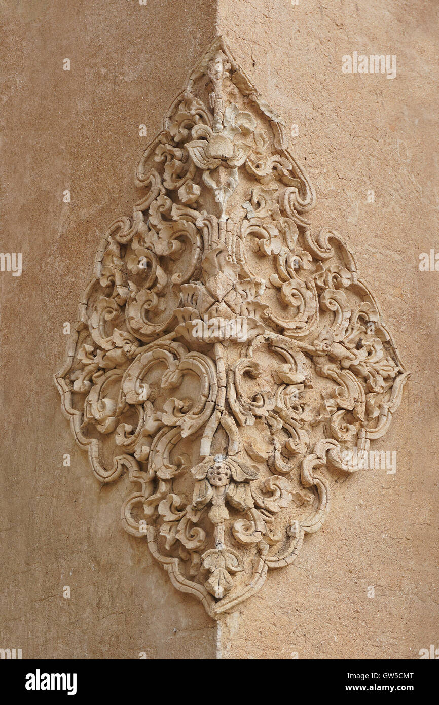 Top 152+ embossed wall decor latest vova.edu.vn