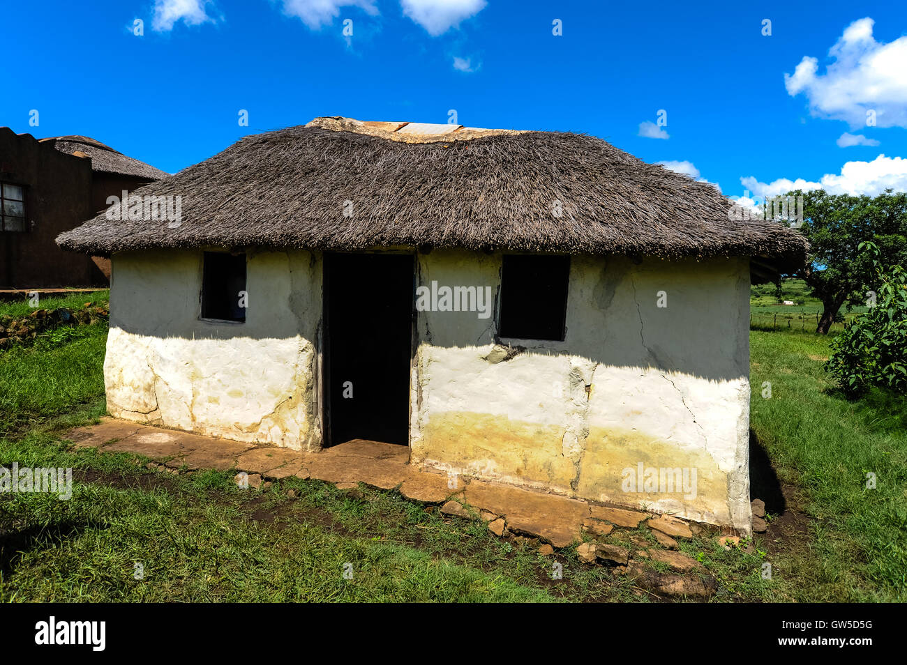 Traditional zulu house hires stock photography and images Alamy