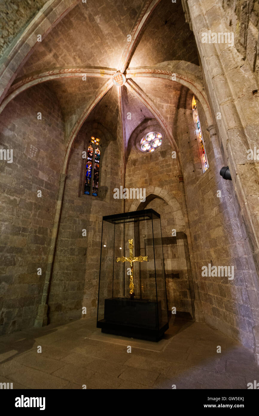 Canonica de Santa Maria de Vilabertran. Gothic cross. Romanesque. XI-XV  centuries. Vilabertran Stock Photo - Alamy