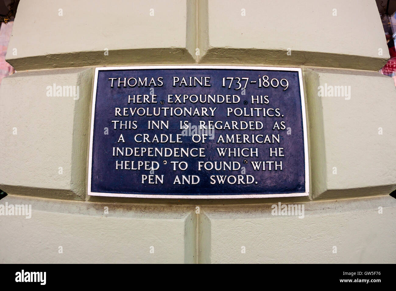 Thomas Paine Wall Plaque, High Street, Lewes, East Sussex, close-up Stock Photo
