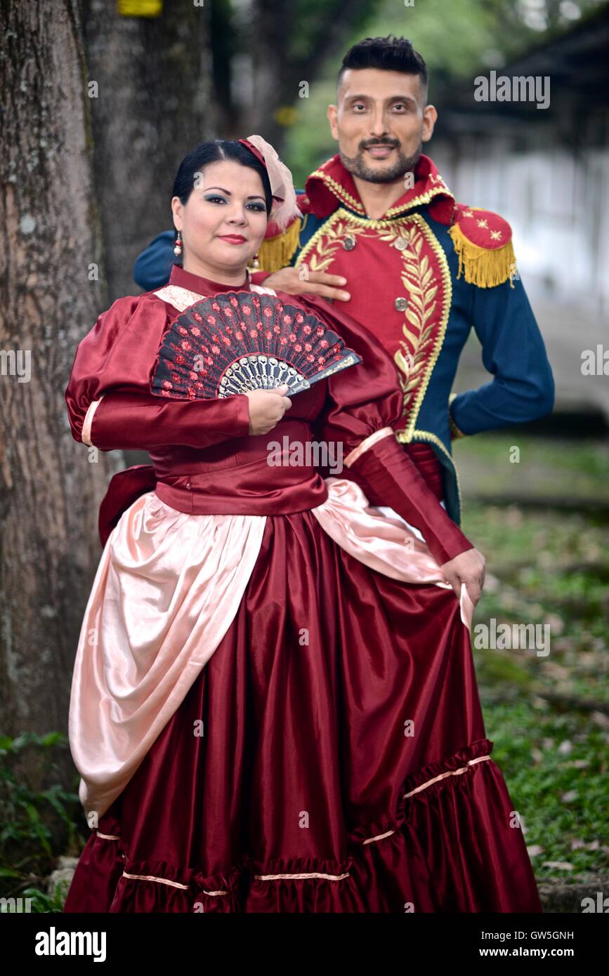 Colombia traditional costume hi-res stock photography and images - Alamy