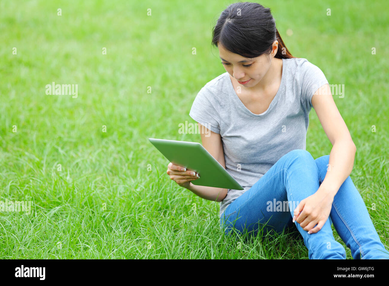 Asian teen girl hi-res stock photography and images - Alamy