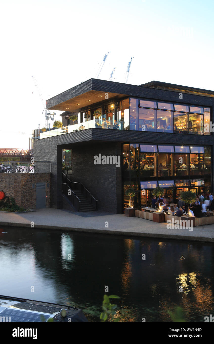 The trendy Lighterman gastro pub on the Regent's Canal, in the vibrant