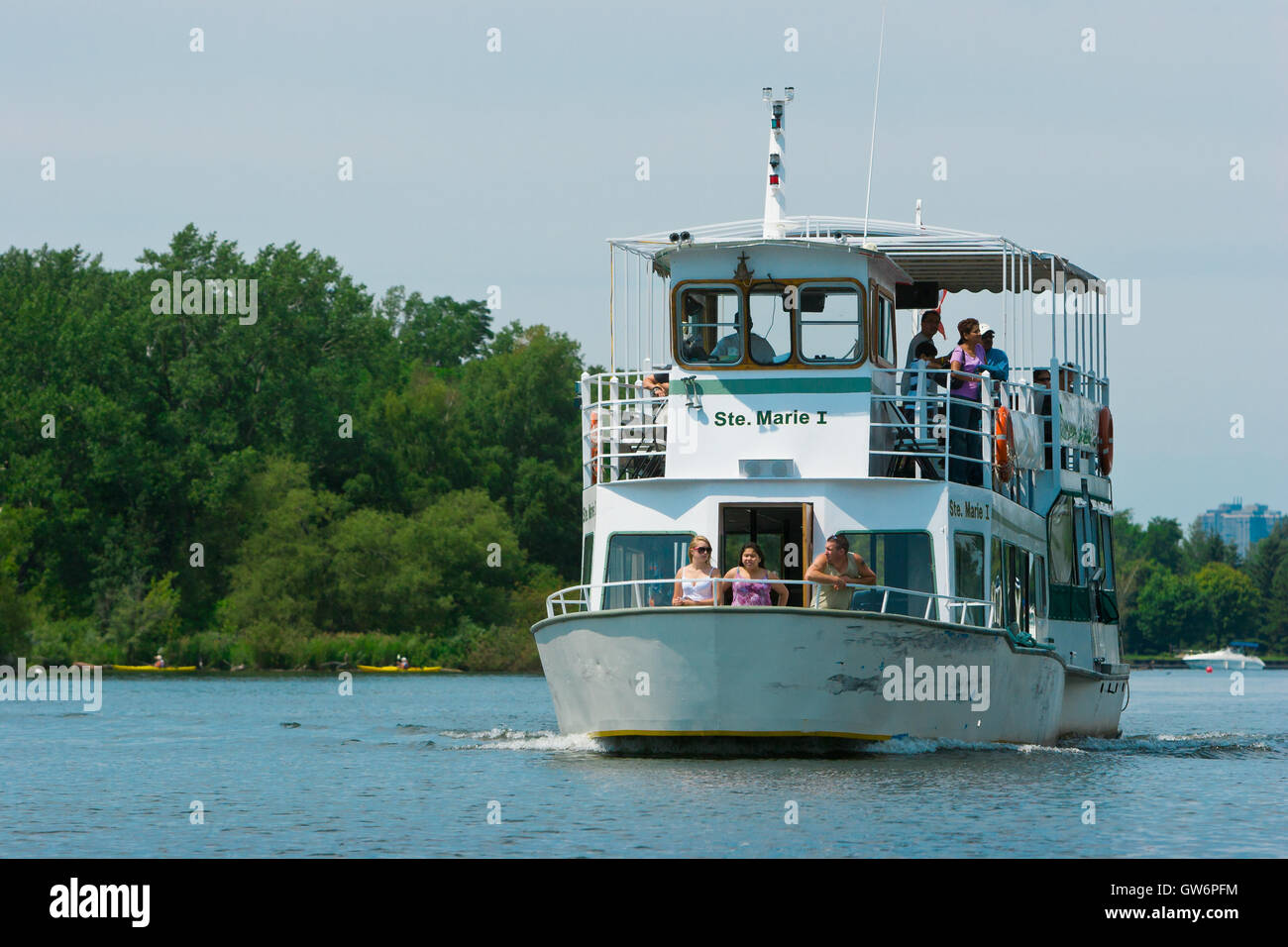 Ferry toronto islands hires stock photography and images Alamy