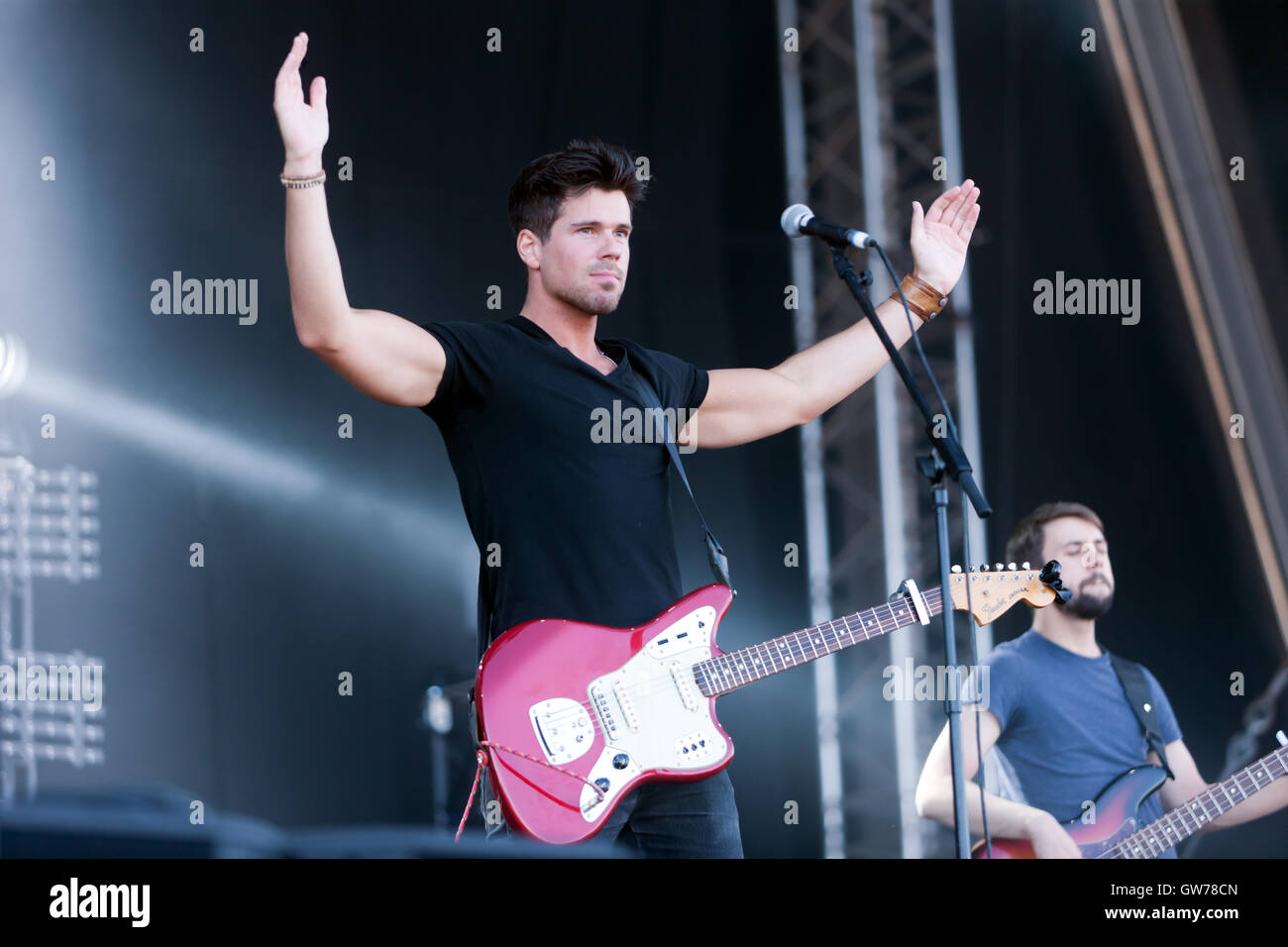Michael Kilbey performing on the main stage at the OnBlackheath Music Festival 2016 Stock Photo