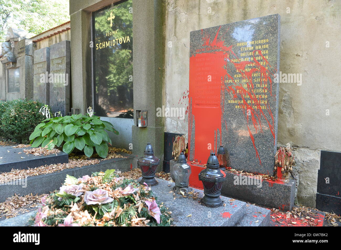 Prague, Czech Republic. 12th Sep, 2016. An unknown perpetrator poured red colour over the grave of first Czechoslovak communist president Klement Gottwald (1896-1953) at the Olsany cemetery in Prague some two weeks ago, Prague Cemeteries' Authority director Martin Cerveny told today in Prague, Czech Republic, September 12, 2016. © Katerina Sulova/CTK Photo/Alamy Live News Stock Photo