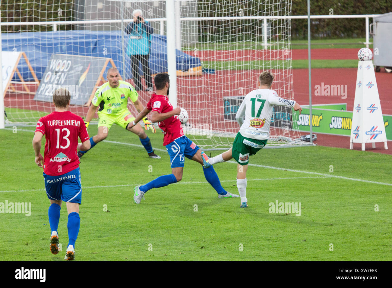 Wiklöf Holding Arena, Mariehamn, Åland, Finland, September 12 2016. The Åland archipelago team IFK Mariehamn are in a strong position to win the top league in Finnish football for the first time in their history after beating PS Kemi Kings 1-0 at home as their main rivals HJK lost heavily 4-1. Pictured: Robin Sid gets a shot away. Picture: Rob Watkins/Alamy News Stock Photo
