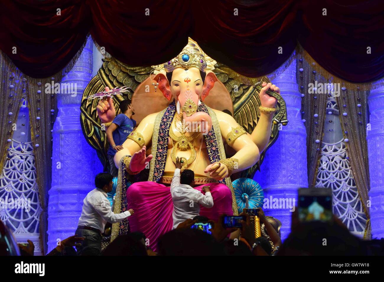 First look Lalbaugcha Raja idol Hindu god Ganesh photo shoot Sarvajanik Ganeshotsav Mandal MumbaiSeptember 1,2016 Stock Photo