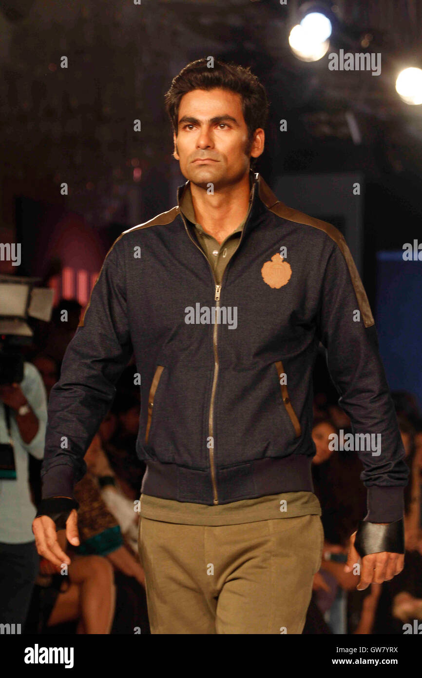 Mohammad Kaif former Indian cricketer launch cricket player Yuvraj Singh clothing brand YWC designed Shantanu Nikhil Bombay Mumbai India Asia Stock Photo
