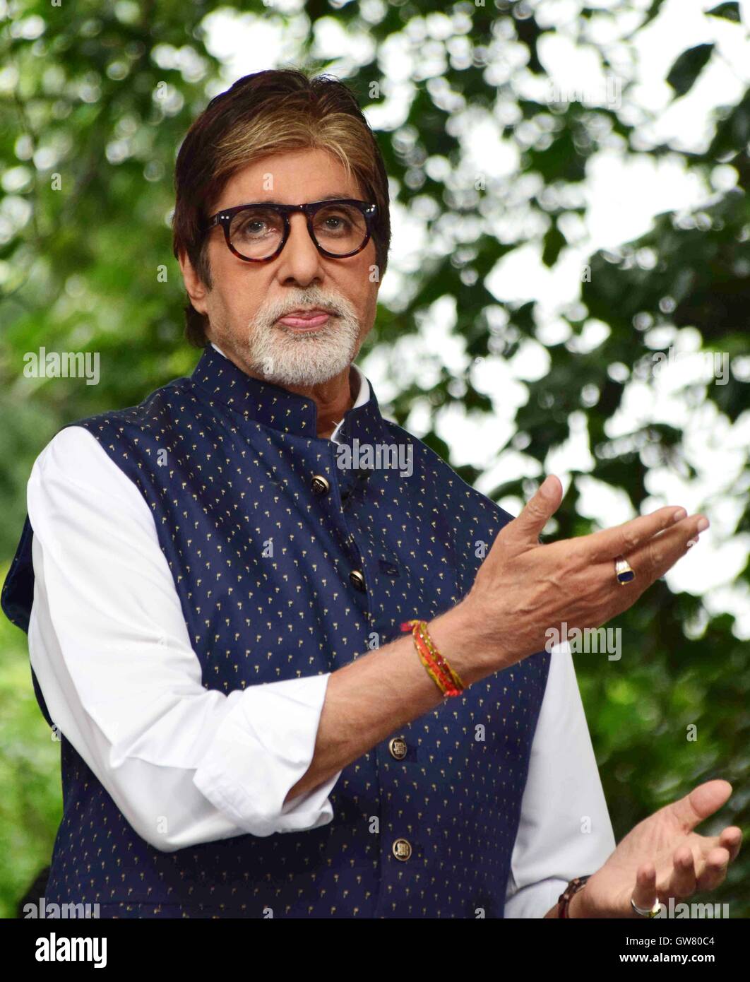 Bollywood actor Amitabh Bachchan during the NDTV Dettol Maha Cleanathon campaign at the JJ Hospital complex in Mumbai Stock Photo